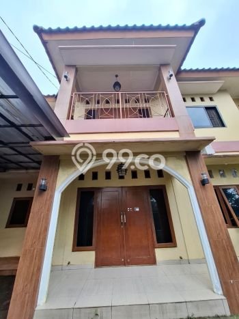 Rumah Mewah Siap Huni LT 228m2 di Kebayoran Lama, Jakarta Selatan Rumah Mewah Siap Huni LT 228m2 di Kebayoran Lama, Jakarta Selatan