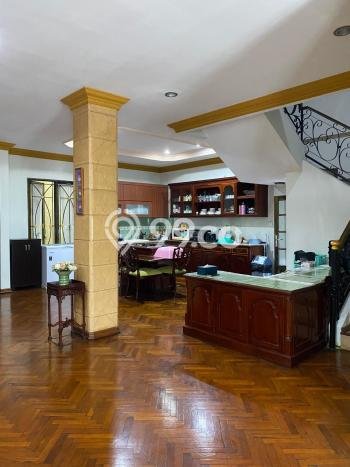 Hunian Elit LB 345m2 Siap Pakai Desain Elegan di Pondok Indah, Jakarta Selatan Hunian Elit LB 345m2 Siap Pakai Desain Elegan di Pondok Indah, Jakarta Selatan