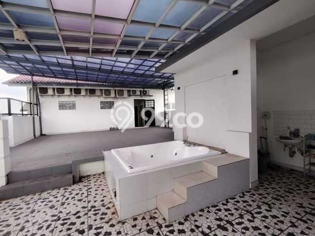 Hunian Elit LB 450m2 Siap Pakai Desain Elegan di Bintaro, Tangerang Selatan Hunian Elit LB 450m2 Siap Pakai Desain Elegan di Bintaro, Tangerang Selatan