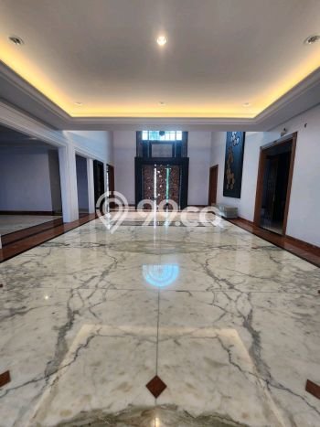For Sale! Luxury House LT 1050m2 Desain Elegan di Pondok Indah For Sale! Luxury House LT 1050m2 Desain Elegan di Pondok Indah