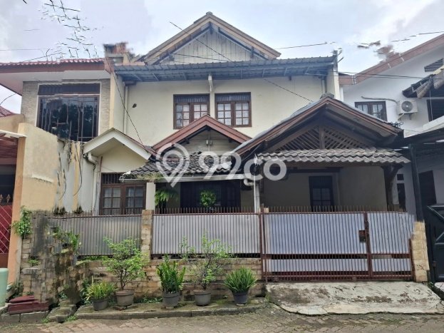 Rumah Minimalis 4 KT di Bintaro Tangerang Selatan Unfurnished Rumah Minimalis 4 KT di Bintaro Tangerang Selatan Unfurnished