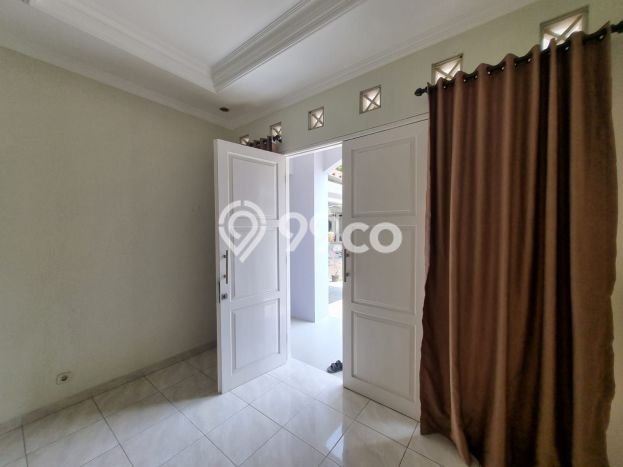 Rumah Elit Modern Tanpa Renovasi di Bintaro Tangerang Selatan Rumah Elit Modern Tanpa Renovasi di Bintaro Tangerang Selatan