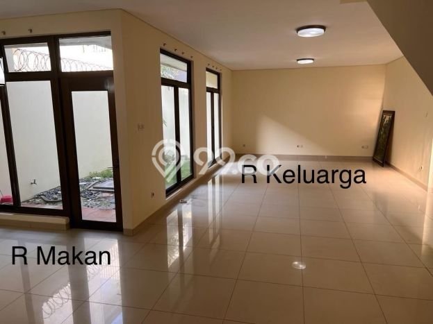 Hunian Mewah LB 300m2 Siap Huni Desain Elegan di Bintaro, Tangerang Selatan Hunian Mewah LB 300m2 Siap Huni Desain Elegan di Bintaro, Tangerang Selatan