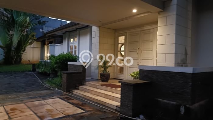 For Sale! Luxury House LT 3000m2 Desain Modern di Bintaro For Sale! Luxury House LT 3000m2 Desain Modern di Bintaro