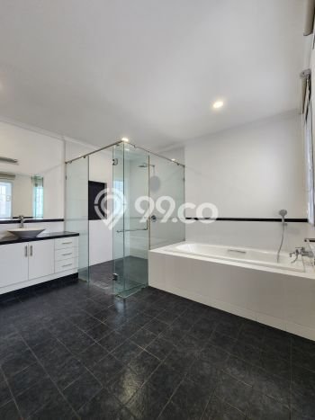 Rumah Luxury Modern Siap Huni di Pondok Indah Jakarta Selatan Rumah Luxury Modern Siap Huni di Pondok Indah Jakarta Selatan