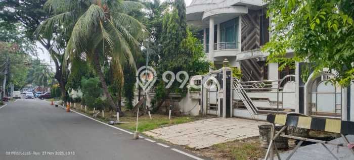 For Sale Rumah Elit Exclusive di Cempaka Putih, Jakarta Pusat For Sale Rumah Elit Exclusive di Cempaka Putih, Jakarta Pusat