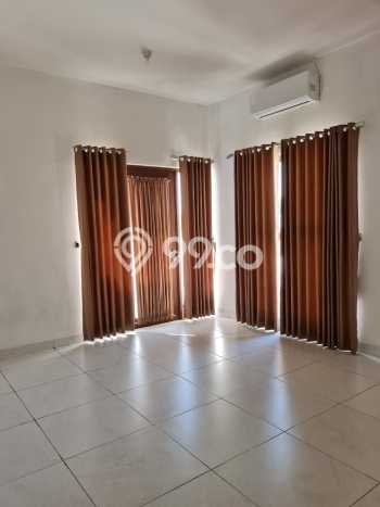 Siap Huni Rumah Mewah 3 Kamar di Cakung Dekat ke Mana Saja Siap Huni Rumah Mewah 3 Kamar di Cakung Dekat ke Mana Saja