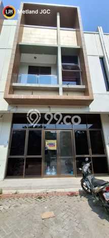 Ruko Disewakan Kawasan Jakarta Garden City, Luas 95m2m², Area Komersial, Jalan Utama Ruko Disewakan Kawasan Jakarta Garden City, Luas 95m2m², Area Komersial, Jalan Utama