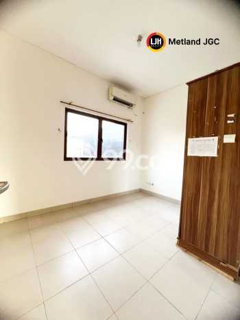 Rumah sewa siap pakai 3 KT di Jakarta Garden City, Jakarta Timur Rumah sewa siap pakai 3 KT di Jakarta Garden City, Jakarta Timur