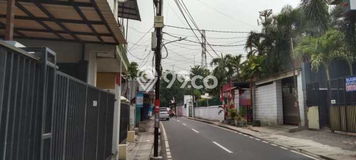 FOR SALE! Ruko di Matraman Jakarta Timur, LT 169m2, LB 400m2 FOR SALE! Ruko di Matraman Jakarta Timur, LT 169m2, LB 400m2