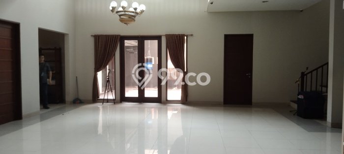 Siap Huni Rumah Mewah 6 Kamar di Cempaka Putih Dekat ke Mana Saja Siap Huni Rumah Mewah 6 Kamar di Cempaka Putih Dekat ke Mana Saja