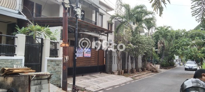 Siap Huni Rumah Mewah 6 Kamar di Cempaka Putih Dekat ke Mana Saja Siap Huni Rumah Mewah 6 Kamar di Cempaka Putih Dekat ke Mana Saja