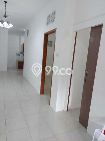 Rumah sewa siap pakai 4 Kamar Tidur di Rawamangun, Jakarta Timur Rumah sewa siap pakai 4 Kamar Tidur di Rawamangun, Jakarta Timur
