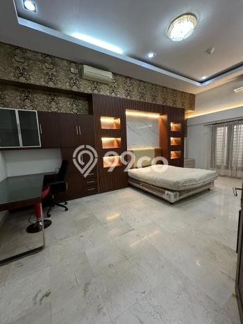 Rumah Strategis di Kelapa Gading, 3 KM, Area Tenang, LT 187m2m² Bangunan 300m2m² Rumah Strategis di Kelapa Gading, 3 KM, Area Tenang, LT 187m2m² Bangunan 300m2m²