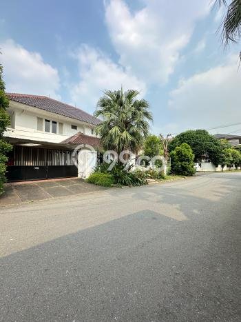 Dijual Rumah Luas Elegan Dengan View Eksklusif di Pondok Indah, Jakarta Selatan Dijual Rumah Luas Elegan Dengan View Eksklusif di Pondok Indah, Jakarta Selatan