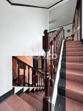 Rumah Elit Modern Siap Huni di Pondok Indah Jakarta Selatan Rumah Elit Modern Siap Huni di Pondok Indah Jakarta Selatan