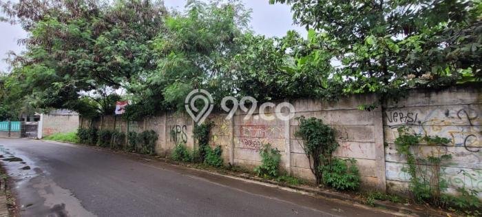 Tanah Dijual Lokasi Strategis di Tangerang Selatan dengan Luas 371m2 Tanah Dijual Lokasi Strategis di Tangerang Selatan dengan Luas 371m2