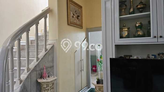Rumah Elit LB 600m2 Siap Huni Desain Elegan di Pondok Indah, Jakarta Selatan Rumah Elit LB 600m2 Siap Huni Desain Elegan di Pondok Indah, Jakarta Selatan