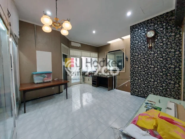 Ruko disewakan di Semarang Tengah Semarang dengan luas bangunan 200m2 Ruko disewakan di Semarang Tengah Semarang dengan luas bangunan 200m2