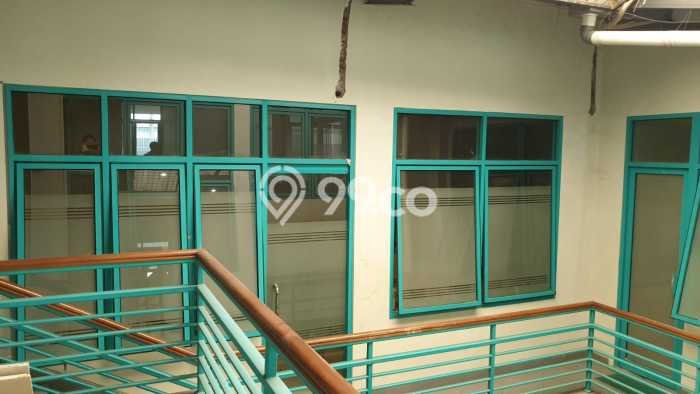 Ruko untuk disewa di Semarang Tengah punya LT 523m2 & LB 950m2 harga sewa kompetitif Ruko untuk disewa di Semarang Tengah punya LT 523m2 & LB 950m2 harga sewa kompetitif