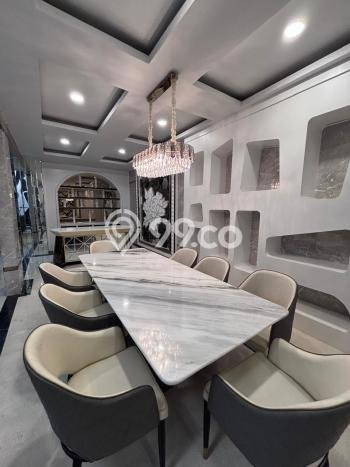 Jual Rumah Luas Elegan Dengan View Eksklusif di BSD, Tangerang Jual Rumah Luas Elegan Dengan View Eksklusif di BSD, Tangerang