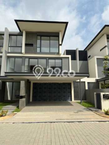 Disewakan! Rumah 5 Kamar Tidur &
5 Kamar Mandi di BSD City, Tangerang Disewakan! Rumah 5 Kamar Tidur &
5 Kamar Mandi di BSD City, Tangerang