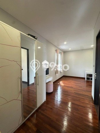 Jual Rumah Mewah Elegan Dengan View Cantik di Pantai Indah Kapuk, Jakarta Utara Jual Rumah Mewah Elegan Dengan View Cantik di Pantai Indah Kapuk, Jakarta Utara