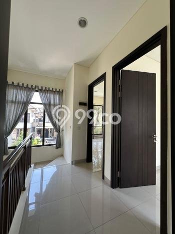 Hunian Mewah LB 100m2 Siap Huni Desain Elegan di BSD Eminent, Tangerang Hunian Mewah LB 100m2 Siap Huni Desain Elegan di BSD Eminent, Tangerang