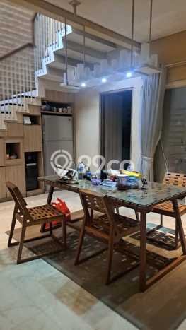 For Sale! Luxury House LT 200m2 Desain Elegan di BSD Nusaloka For Sale! Luxury House LT 200m2 Desain Elegan di BSD Nusaloka