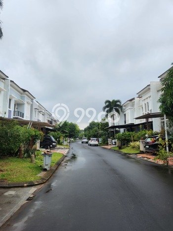 Disewakan! Rumah 4 Kamar Tidur &
3 Kamar Mandi di Gading Serpong, Tangerang Disewakan! Rumah 4 Kamar Tidur &
3 Kamar Mandi di Gading Serpong, Tangerang
