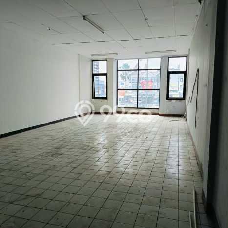 INVESTASI MENGUNTUNGKAN! Ruko Kawasan , Luas 300m2m², Kawasan Komersial INVESTASI MENGUNTUNGKAN! Ruko Kawasan , Luas 300m2m², Kawasan Komersial