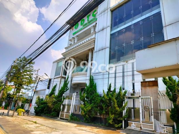 Lokasi Strategis! Dijual Kantor Bisnis di Cempaka Putih, Jakarta Pusat Kondisi Bagus Lokasi Strategis! Dijual Kantor Bisnis di Cempaka Putih, Jakarta Pusat Kondisi Bagus