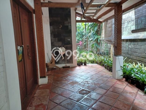 Rumah LT 1029m² / LB 1440m² Fasilitas Jogging Track di Jagakarsa, Jakarta Selatan Rumah LT 1029m² / LB 1440m² Fasilitas Jogging Track di Jagakarsa, Jakarta Selatan