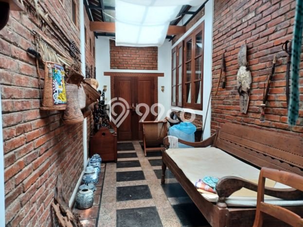 Rumah LT 1029m² / LB 1440m² Fasilitas Jogging Track di Jagakarsa, Jakarta Selatan Rumah LT 1029m² / LB 1440m² Fasilitas Jogging Track di Jagakarsa, Jakarta Selatan
