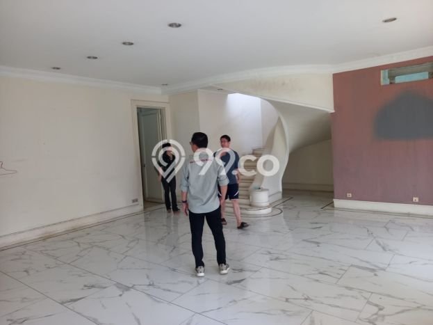 Rumah Elit Modern Siap Huni di Intercon Jakarta Barat Rumah Elit Modern Siap Huni di Intercon Jakarta Barat