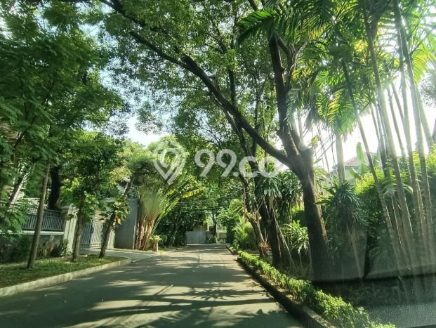 DIJUAL CEPAT! Rumah Nyaman area Kebayoran Baru, Jakarta Selatan, LT 687m² Bangunan 1050m² Bisa Nego! DIJUAL CEPAT! Rumah Nyaman area Kebayoran Baru, Jakarta Selatan, LT 687m² Bangunan 1050m² Bisa Nego!