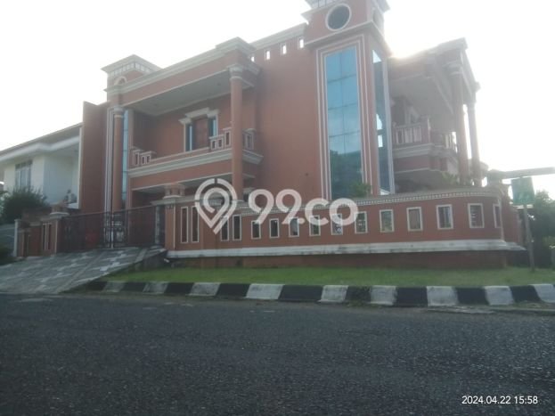Jual Rumah Mewah Elegan Dengan View Eksklusif di Modernland, Tangerang Jual Rumah Mewah Elegan Dengan View Eksklusif di Modernland, Tangerang