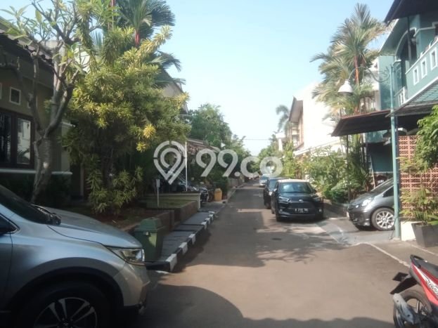 Jual Rumah Strategis Bagus Punya 3 KT di Ciracas Jakarta Timur SHM Jual Rumah Strategis Bagus Punya 3 KT di Ciracas Jakarta Timur SHM