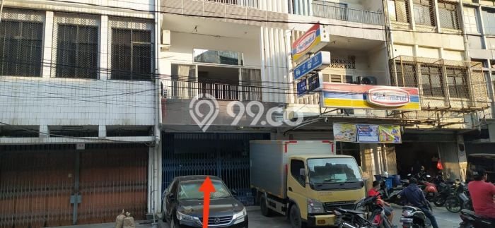 Ruko Dijual di Jakarta Pusat LT 100m2 & LB 90m2 Lokasi Terbaik! Ruko Dijual di Jakarta Pusat LT 100m2 & LB 90m2 Lokasi Terbaik!
