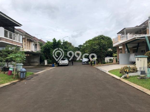 GOOD DEAL! Rumah Strategis area Kota Wisata, LT 136m² Bangunan 156m² GOOD DEAL! Rumah Strategis area Kota Wisata, LT 136m² Bangunan 156m²
