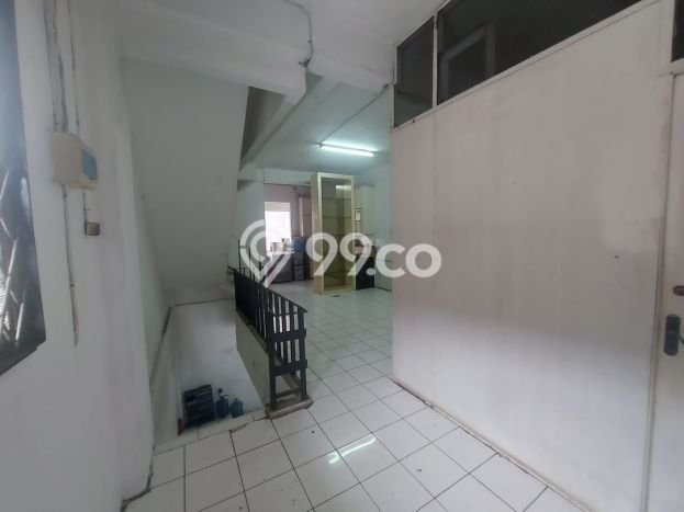 Unit Ruko Dijual di Jakarta Barat LT 106m2 & LB 266m2 Unit Ruko Dijual di Jakarta Barat LT 106m2 & LB 266m2