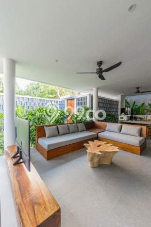 Rumah Luxury Modern Siap Huni di Seminyak Badung Rumah Luxury Modern Siap Huni di Seminyak Badung