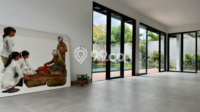 Dijual Rumah Luas Elegan Dengan View Eksklusif di Jimbaran, Badung Dijual Rumah Luas Elegan Dengan View Eksklusif di Jimbaran, Badung