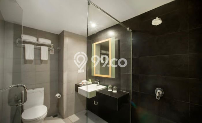 Rumah di Legian, Badung, Luas 1700m² Bangunan 6000m² - JUAL CEPAT! Rumah di Legian, Badung, Luas 1700m² Bangunan 6000m² - JUAL CEPAT!