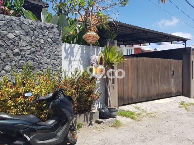 SPECIAL PRICE! Rumah Asri di Denpasar Timur, LT 208m² LB 110m² SPECIAL PRICE! Rumah Asri di Denpasar Timur, LT 208m² LB 110m²