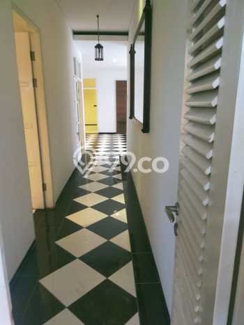 SPECIAL PROPERTY! Rumah area Kesiman, Luas 250m2m² Bangunan 285m2m² SPECIAL PROPERTY! Rumah area Kesiman, Luas 250m2m² Bangunan 285m2m²