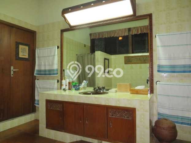 Siap Huni Rumah Mewah 5 Kamar di Denpasar Timur Dekat ke Mana Pun Siap Huni Rumah Mewah 5 Kamar di Denpasar Timur Dekat ke Mana Pun