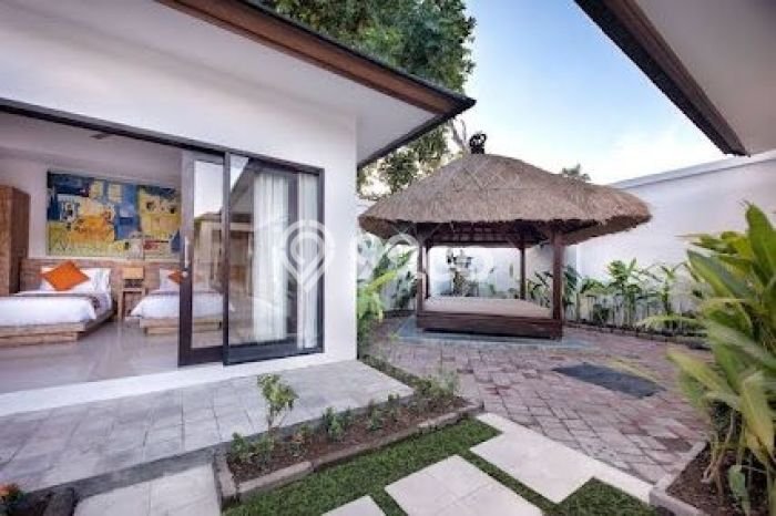 Jual Rumah Mewah Elegan Dengan View Cantik di Seminyak, Badung Jual Rumah Mewah Elegan Dengan View Cantik di Seminyak, Badung