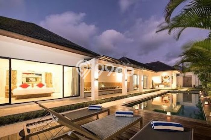 Jual Rumah Mewah Elegan Dengan View Cantik di Seminyak, Badung Jual Rumah Mewah Elegan Dengan View Cantik di Seminyak, Badung