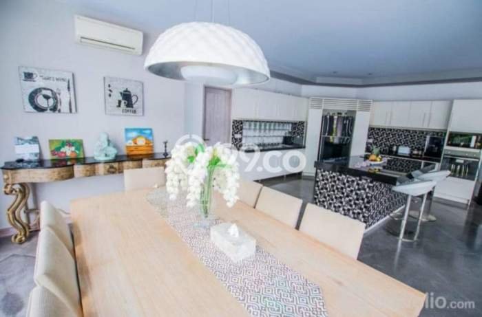 Dijual Rumah Mewah Elegan Dengan View Eksklusif di Seminyak, Badung Dijual Rumah Mewah Elegan Dengan View Eksklusif di Seminyak, Badung
